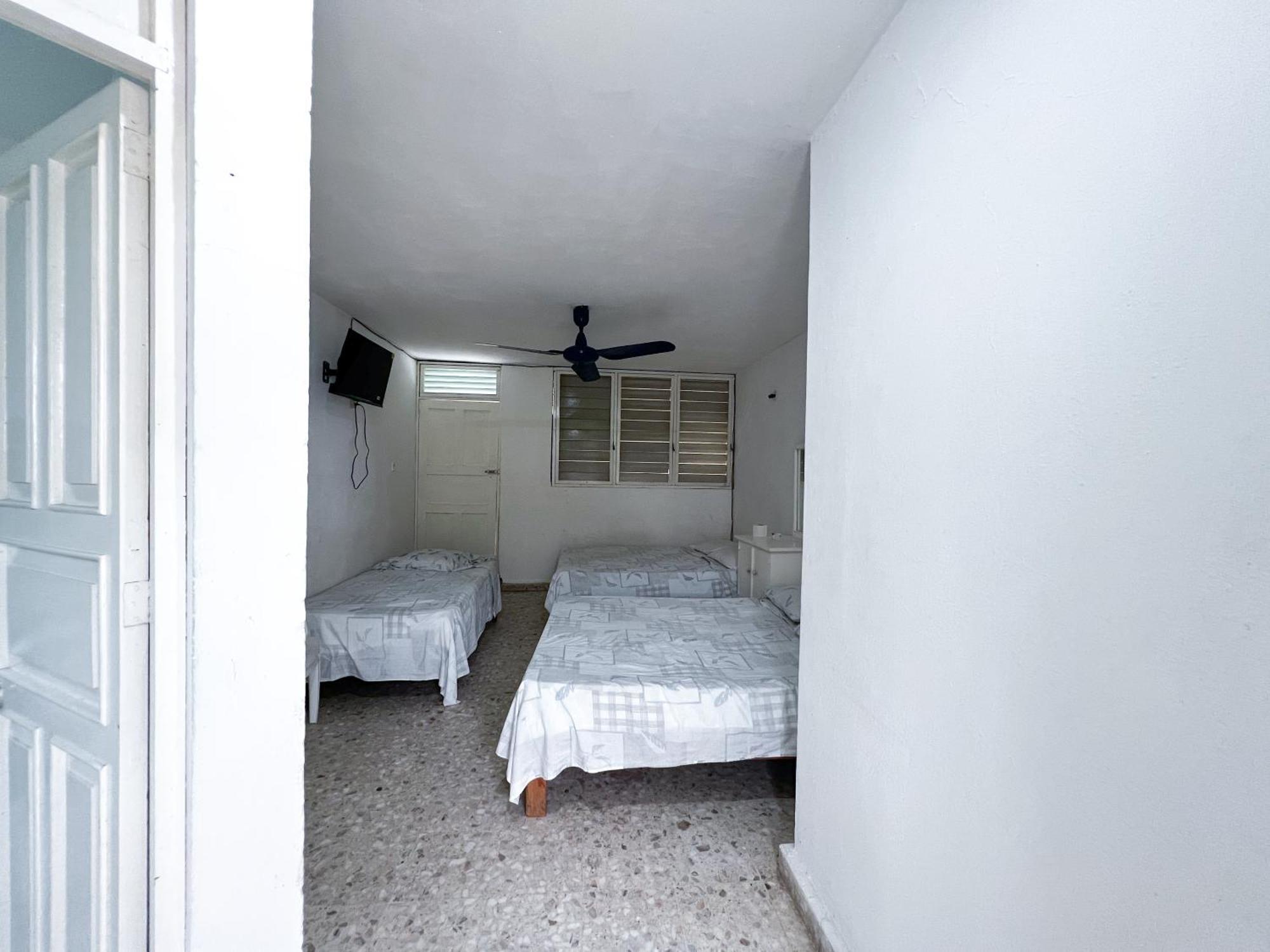Hotel Casa De Huespedes Walton Acapulco Zewnętrze zdjęcie