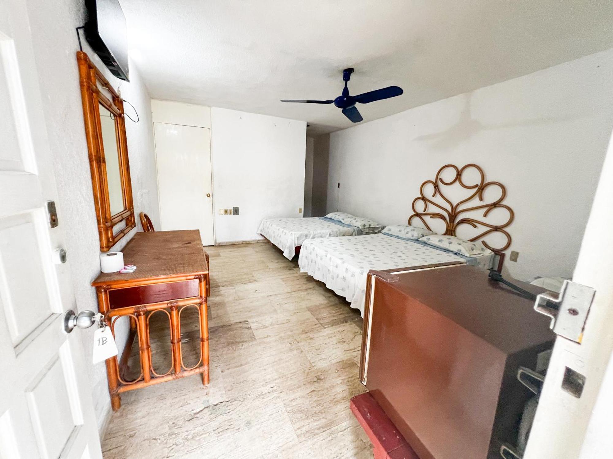 Hotel Casa De Huespedes Walton Acapulco Zewnętrze zdjęcie