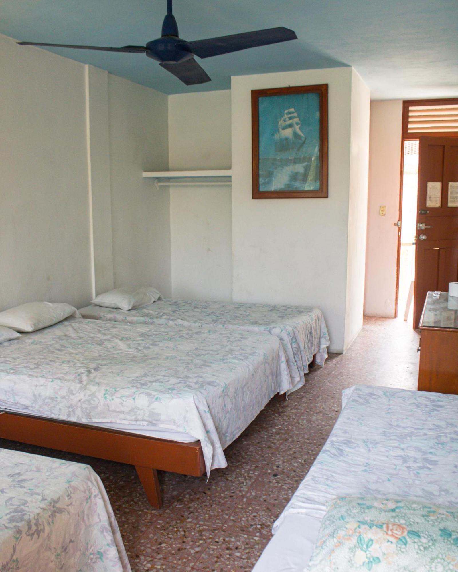 Hotel Casa De Huespedes Walton Acapulco Zewnętrze zdjęcie